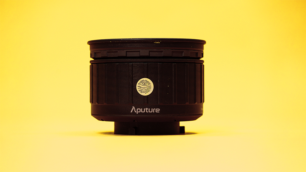 Aputure fresnel 2x