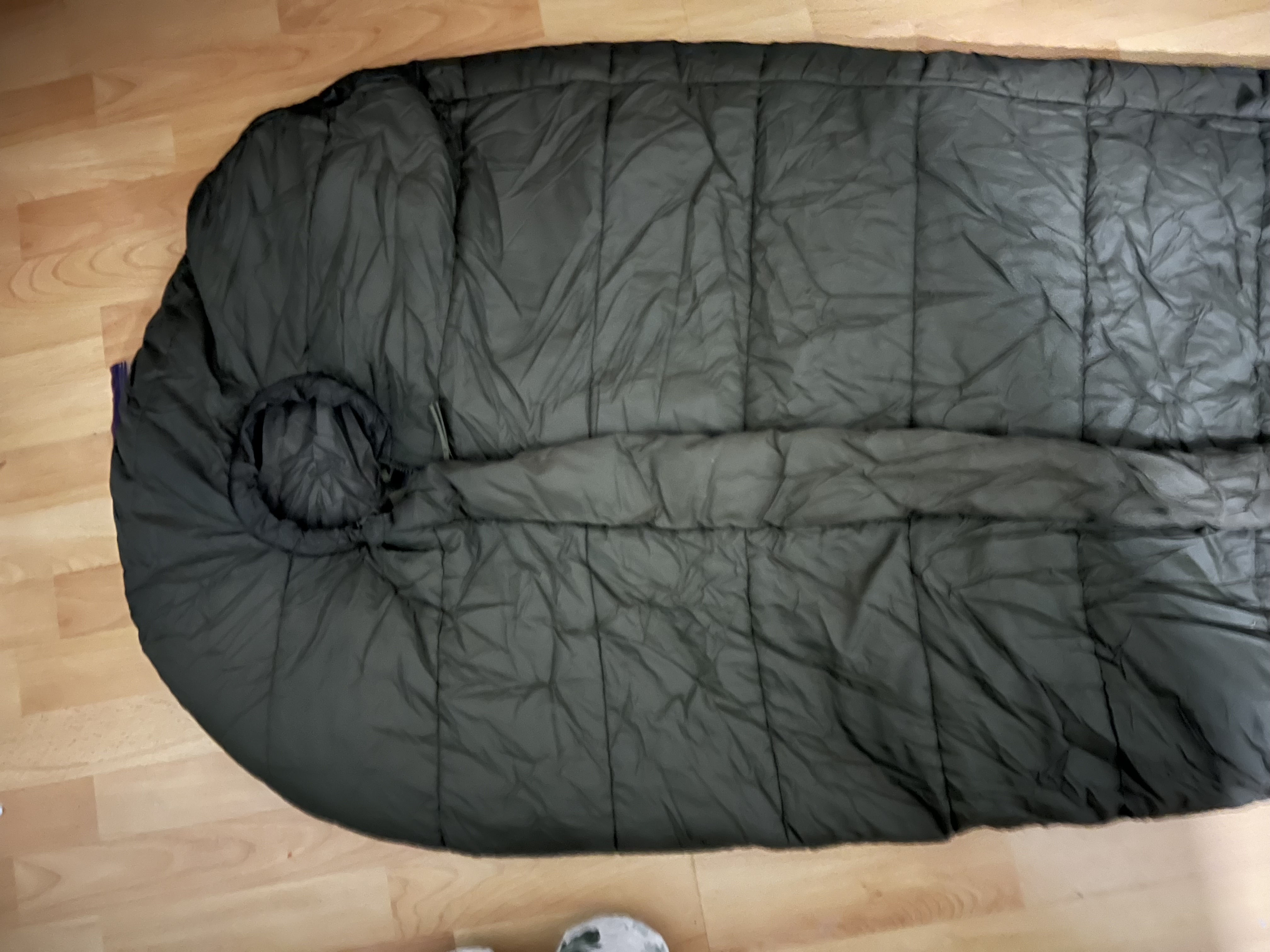 Carinthia defence 4 talvimakuupussi