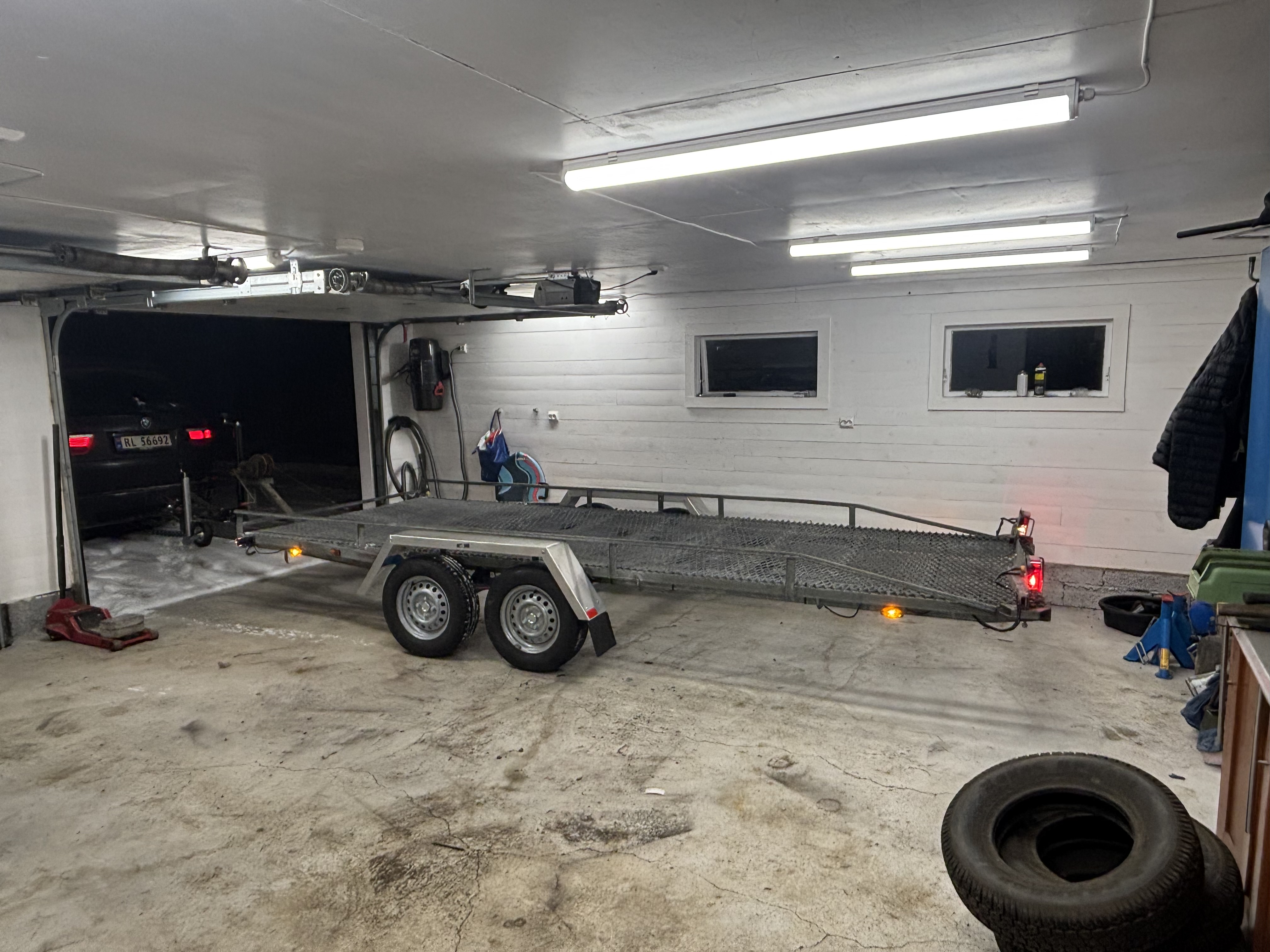 Tredal biltransport henger leies ut 