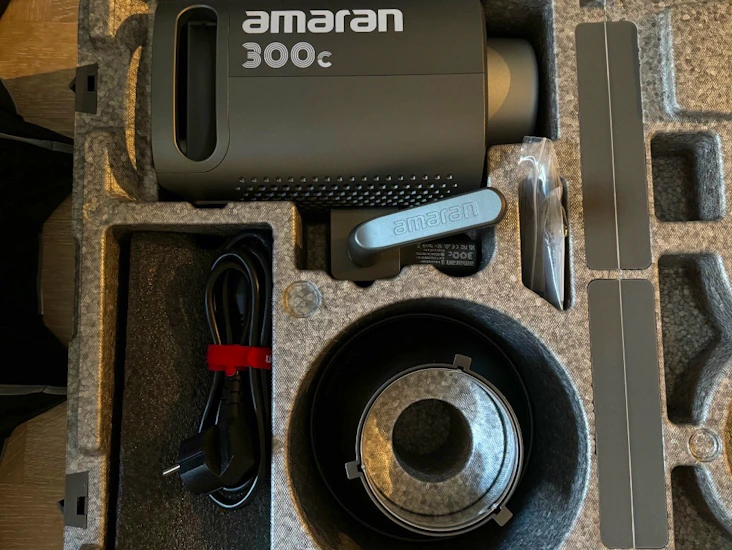 Videoljus - aputure amaran 300c