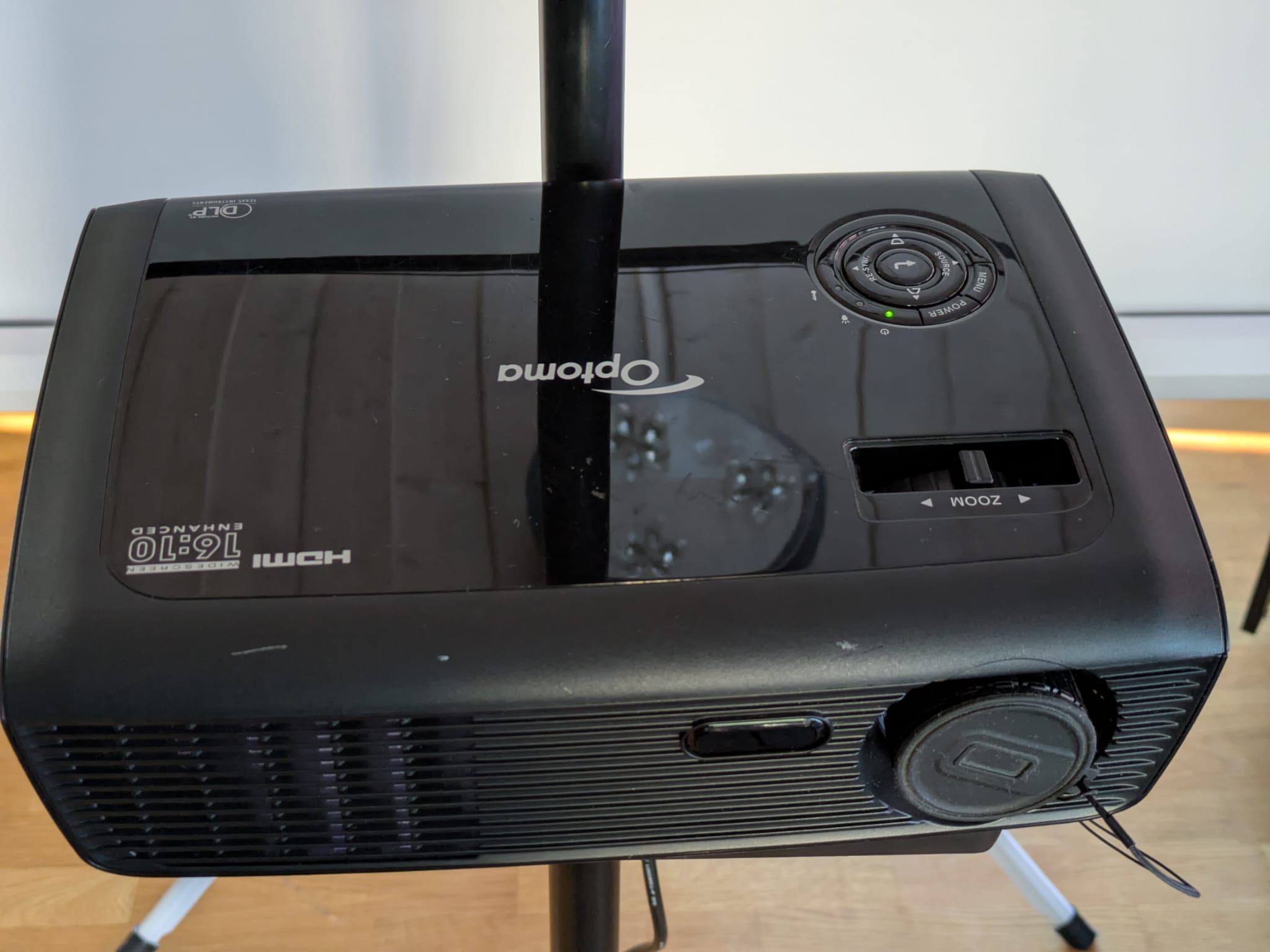 Optoma prosjektor + portabelt lerret