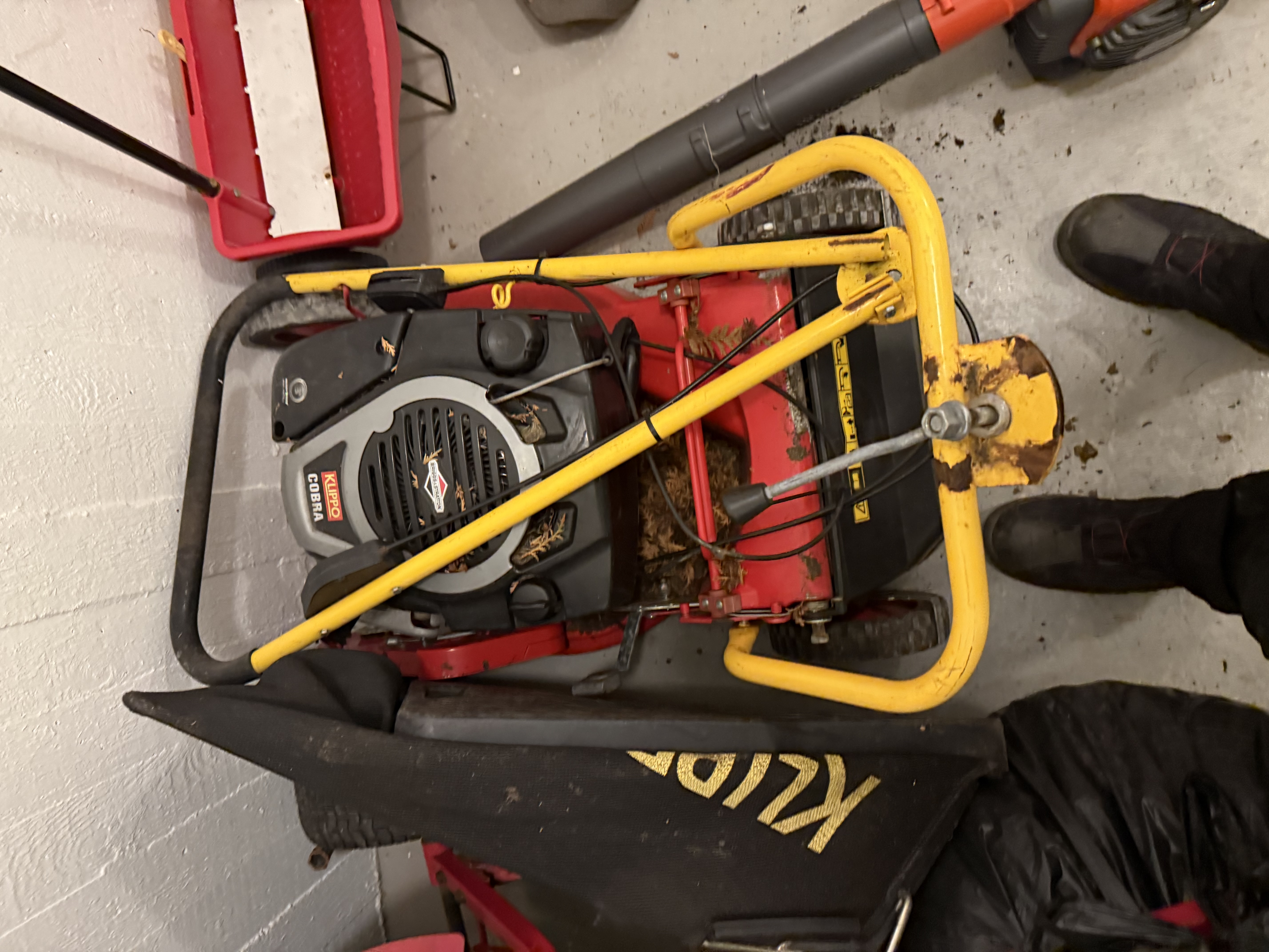 Gräsklippare med uppsamlare