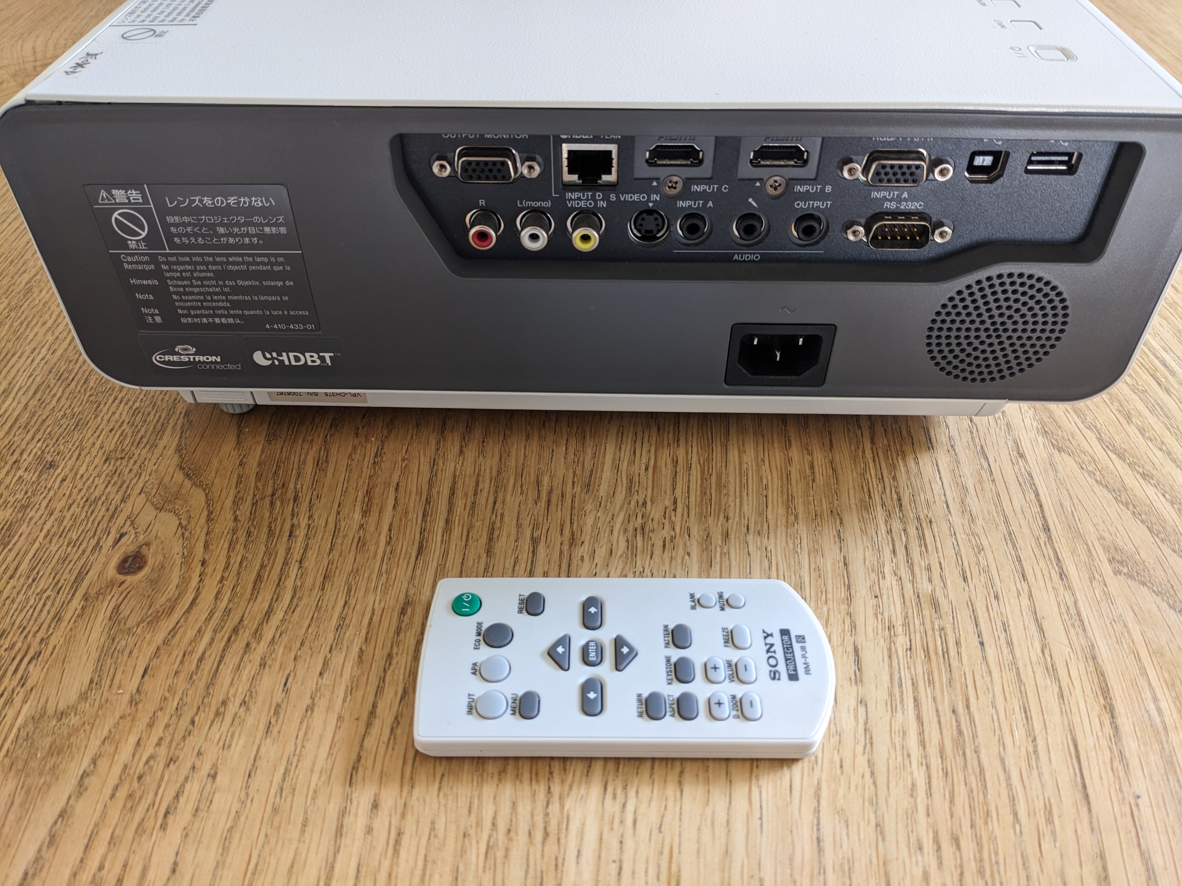 (bright + hd) 1920x1200 + 5000 ansi lumen sony projector