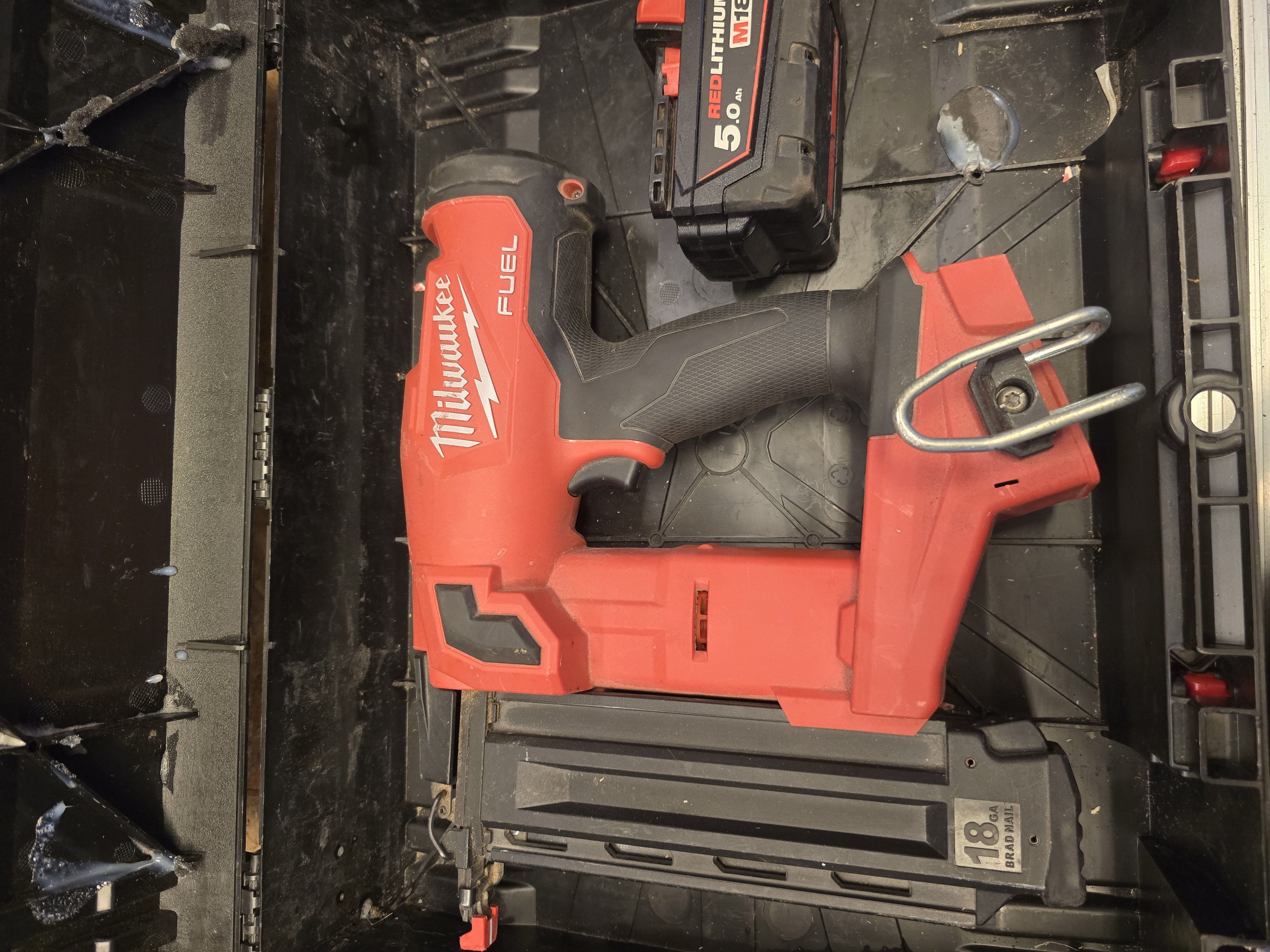 Milwaukee batteridriven dyckertpistol 