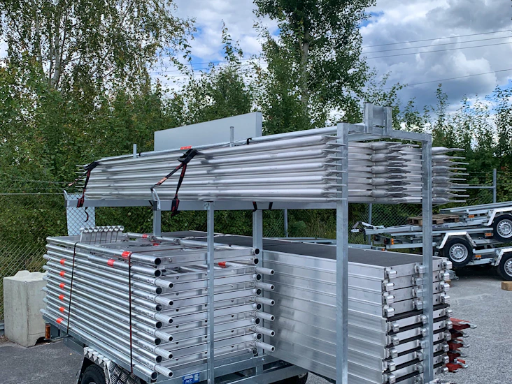 Ställningstrailer uthyres