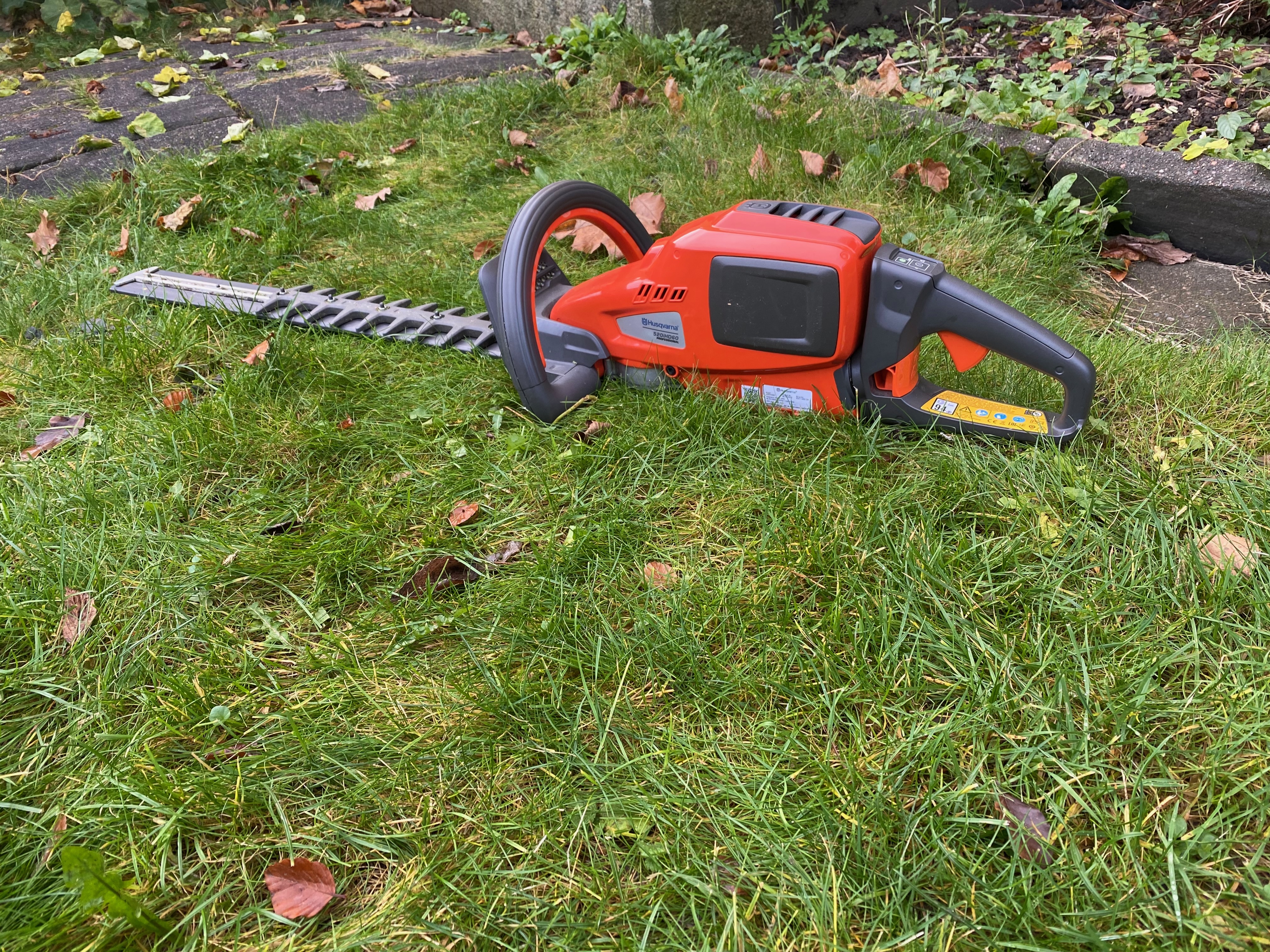 Batteridriven häcksax husqvarna 520ihd60