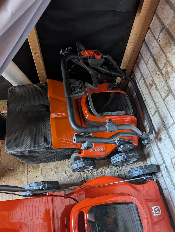 Husqvarna vertikalsärare 138i