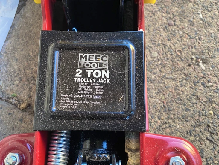 Domkraft m pallbockar