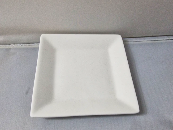 White square ceramic small plate x 3