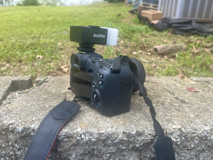 Canon rp with 24-105mm lenses and godox im30 mini flash
