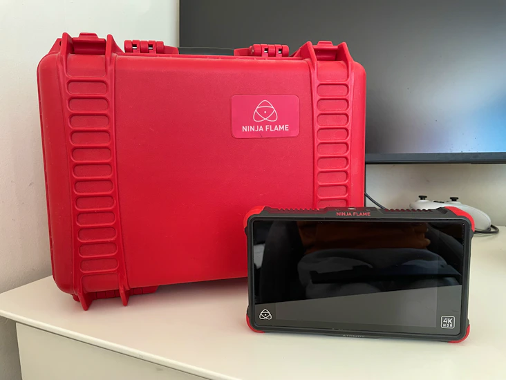 Ninja flame 4k field monitor & recorder