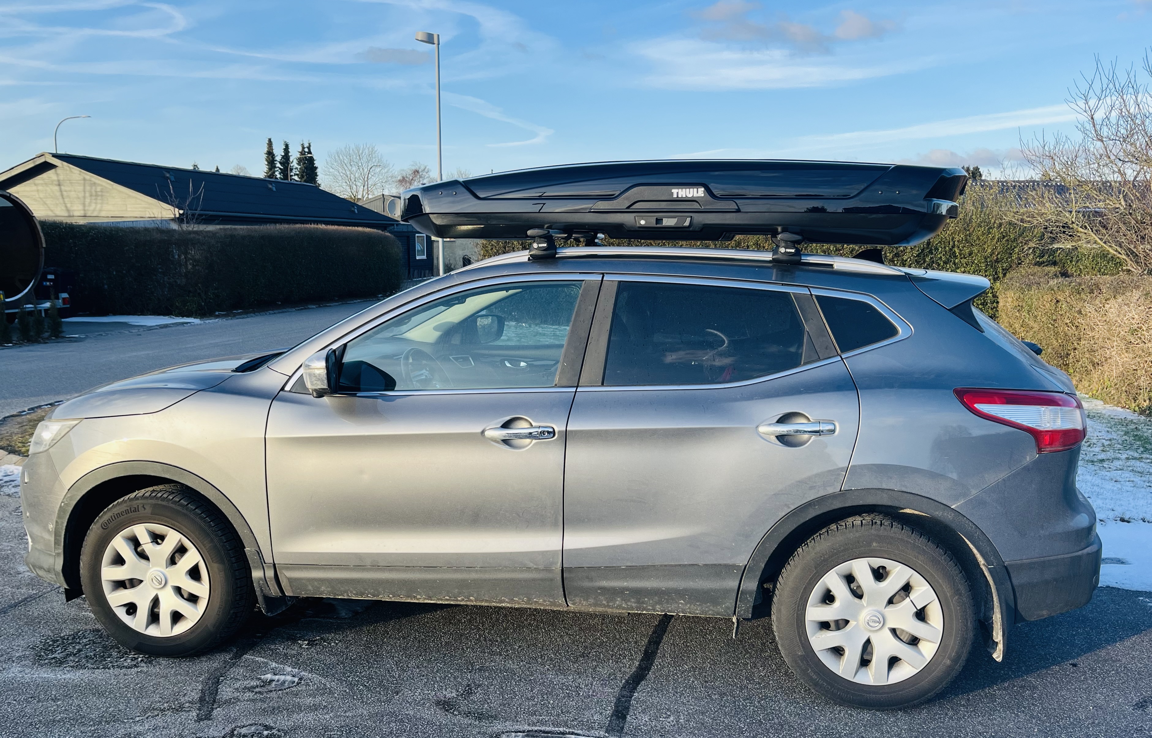 Stor thule tagboks inkl tagbøjler 