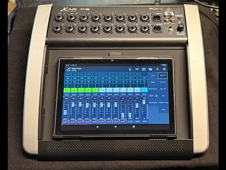 Lydmikser, trådløs med pad. behringer x18.