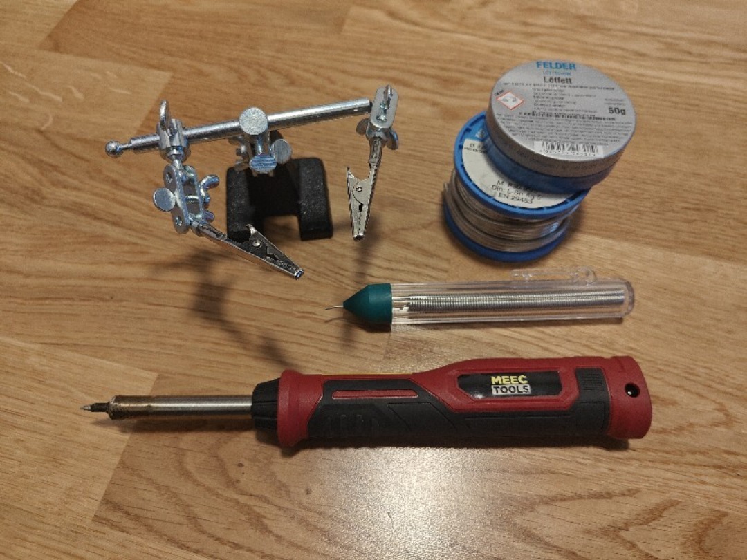 Batteridriven lödkolv+stativ+tenn