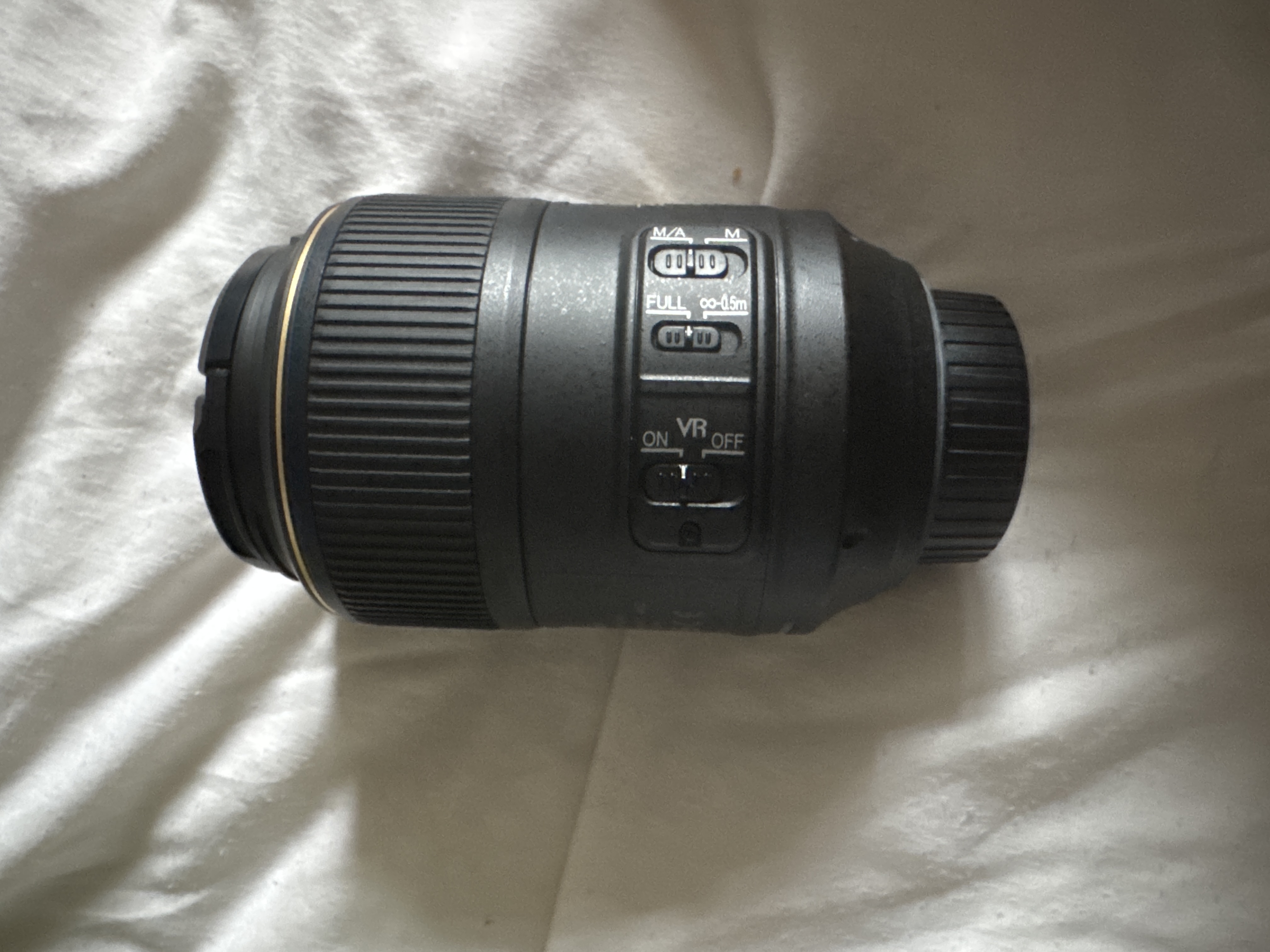 Macro lense af-s vr nikkor 105mm f/2.8g if-ed