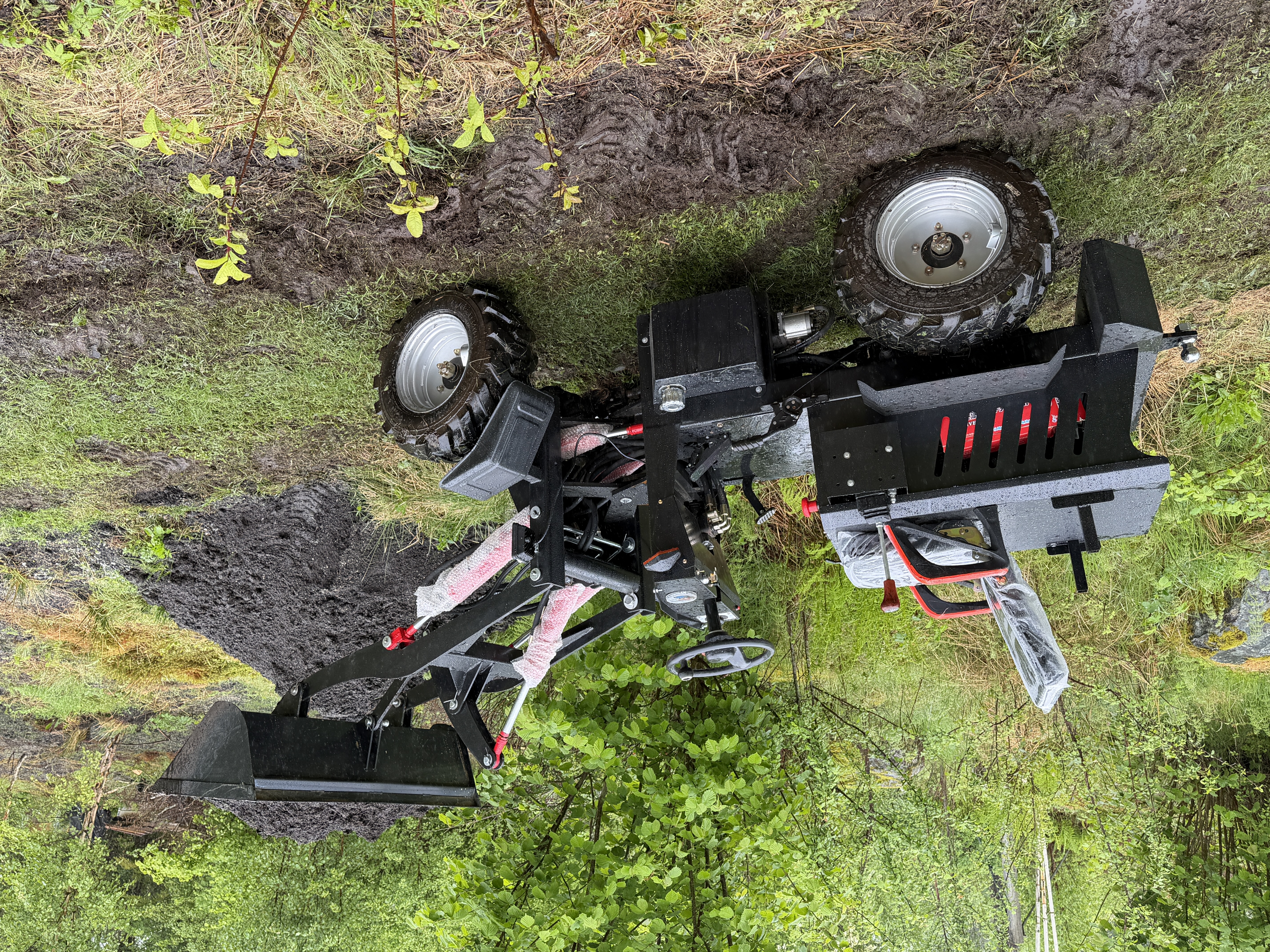 Frontlaster / minitraktor elektrisk 