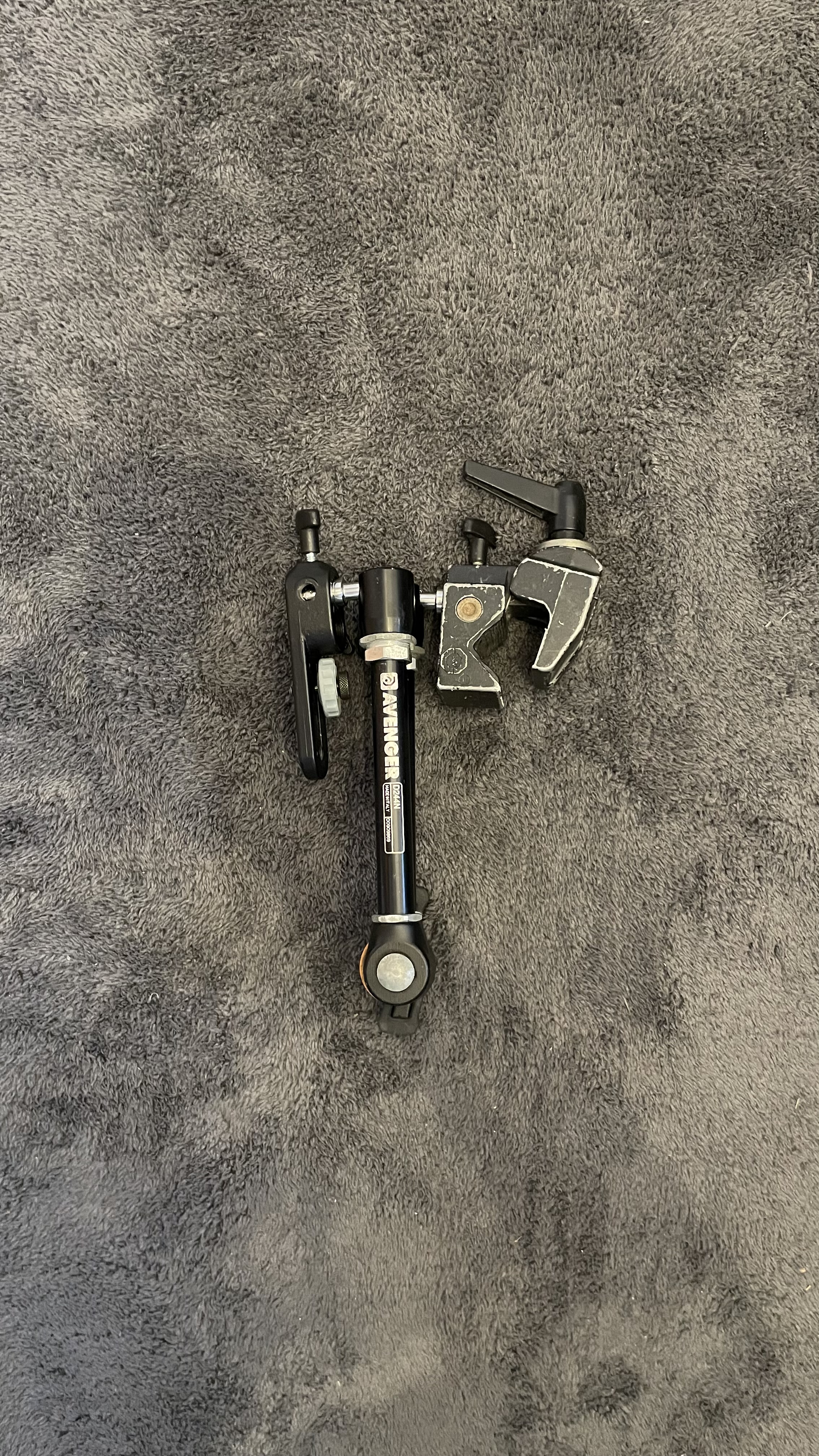 Avenger d244n heavy duty junior boom