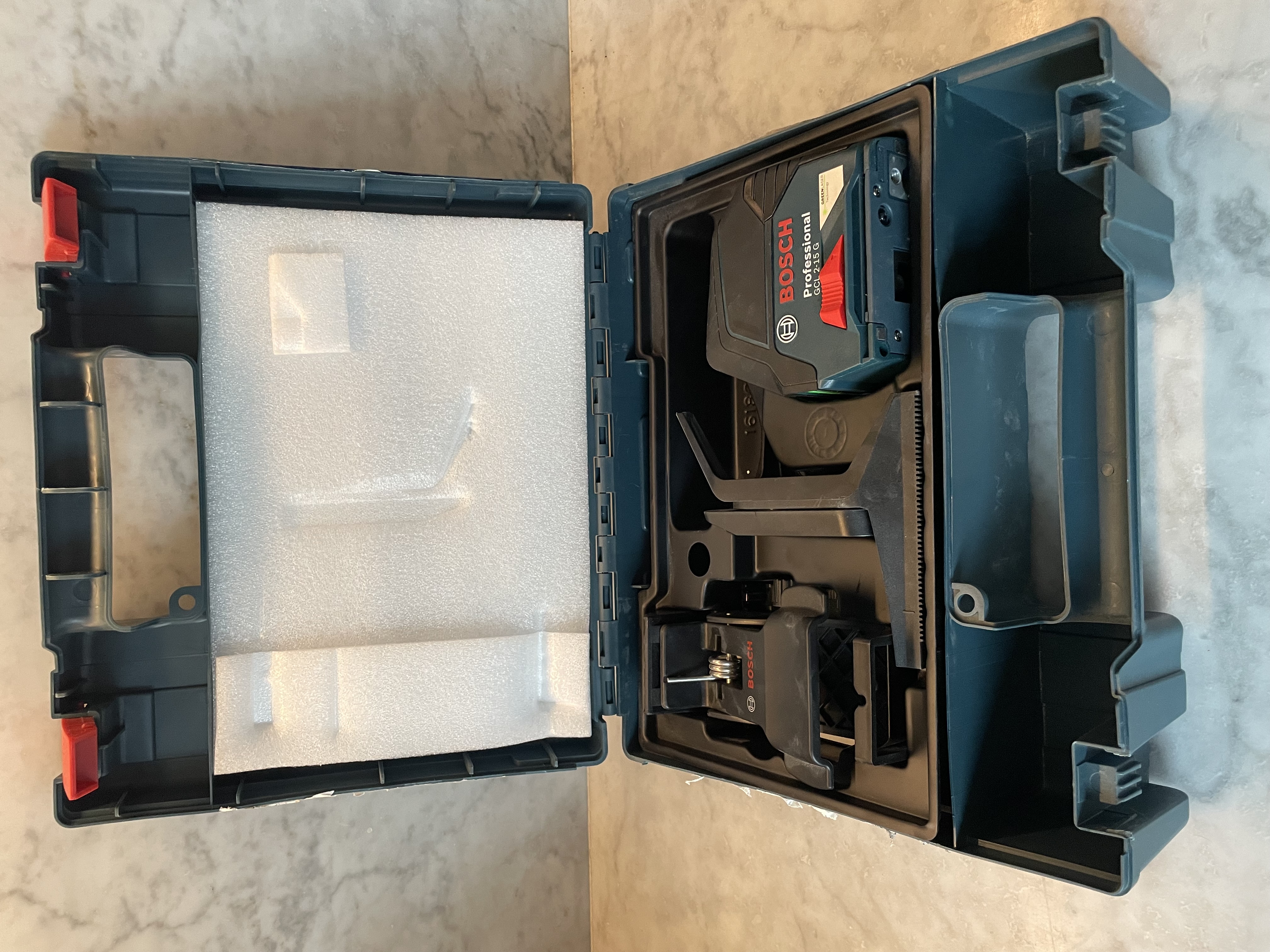 Bosch gcl 2-15 g professional – grön krysslaser med lodpunkter. stativ kan följa