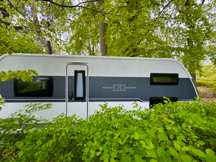 Husvagn hobby 7 bäddars barnkammarvagn