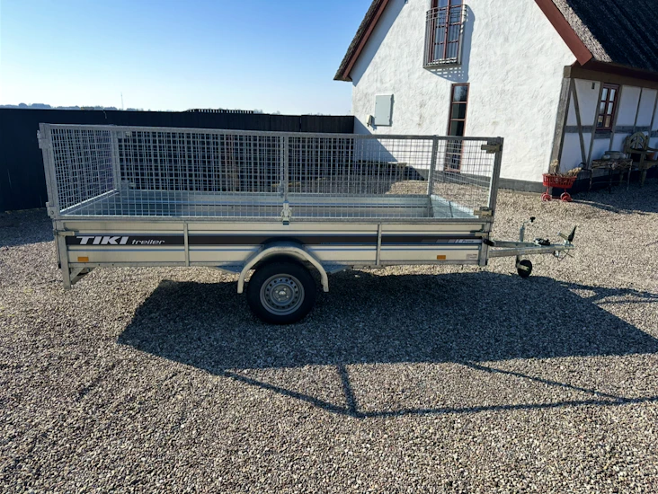 Extra stort släp 350 cm med galler – slipp köra flera vändor