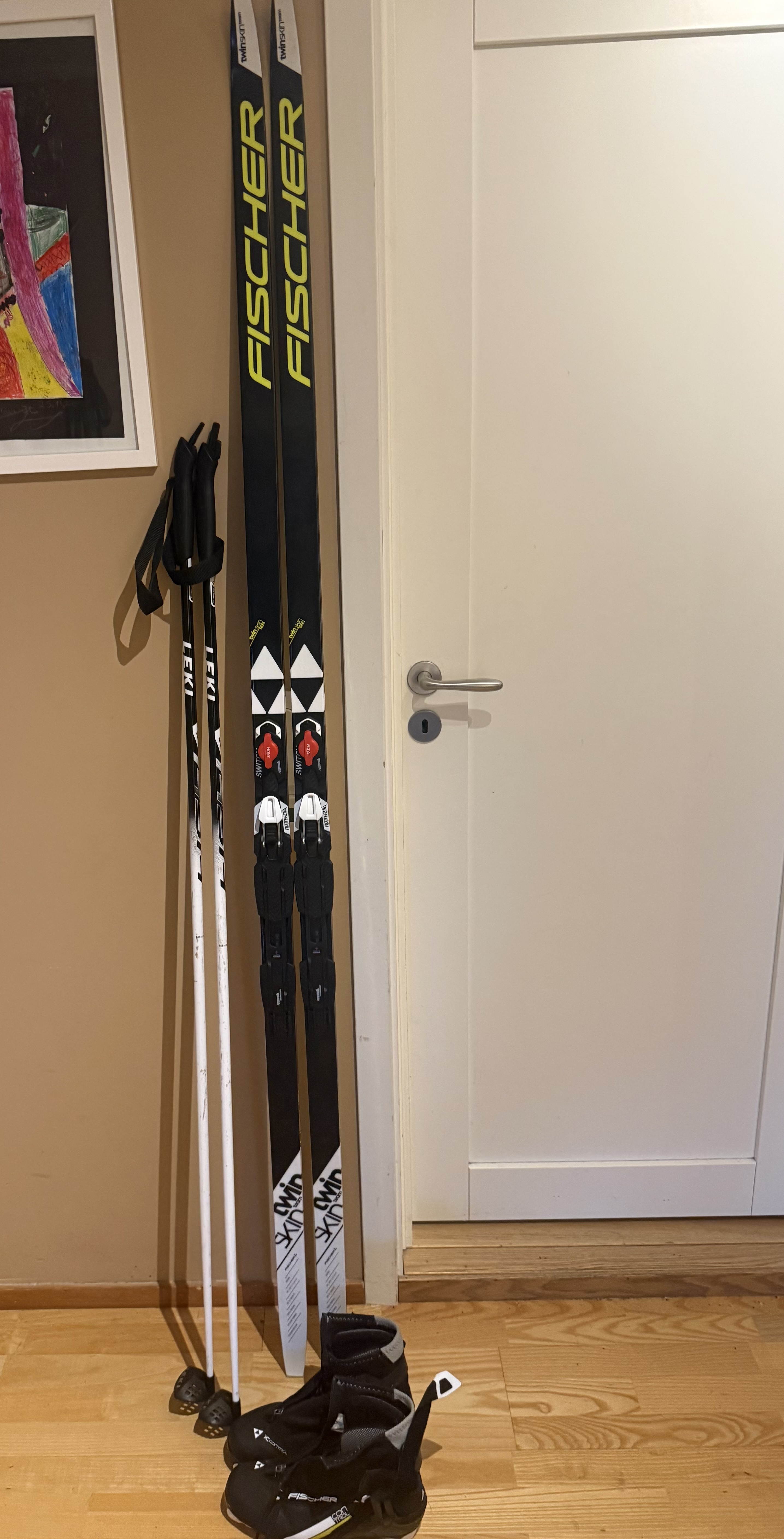 Fisher twinski felleski 197 cm - komplett sett m/leki staver og fisher sko (str.41)