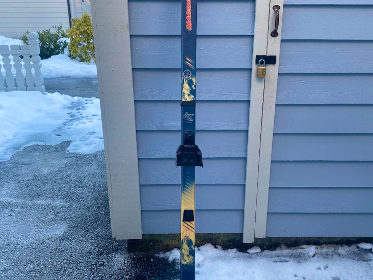 Fjellski med sko str 45