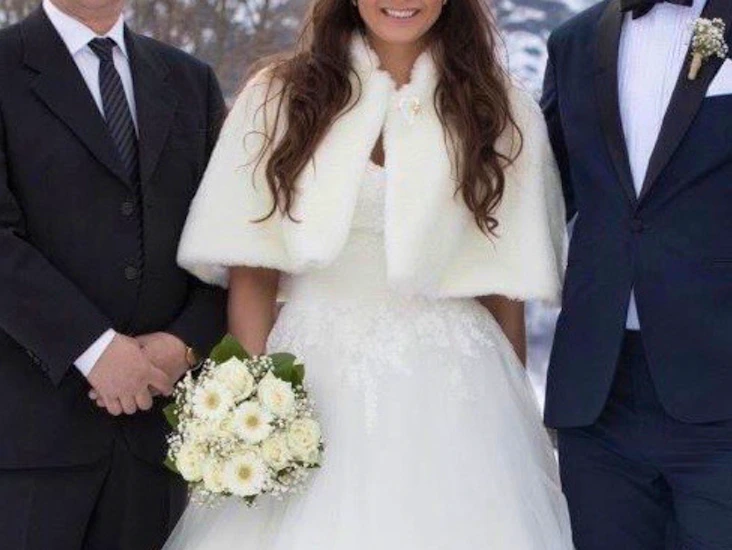 Cape i fuskepels til bryllup