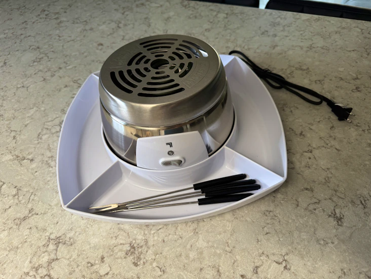 Electric s'mores maker