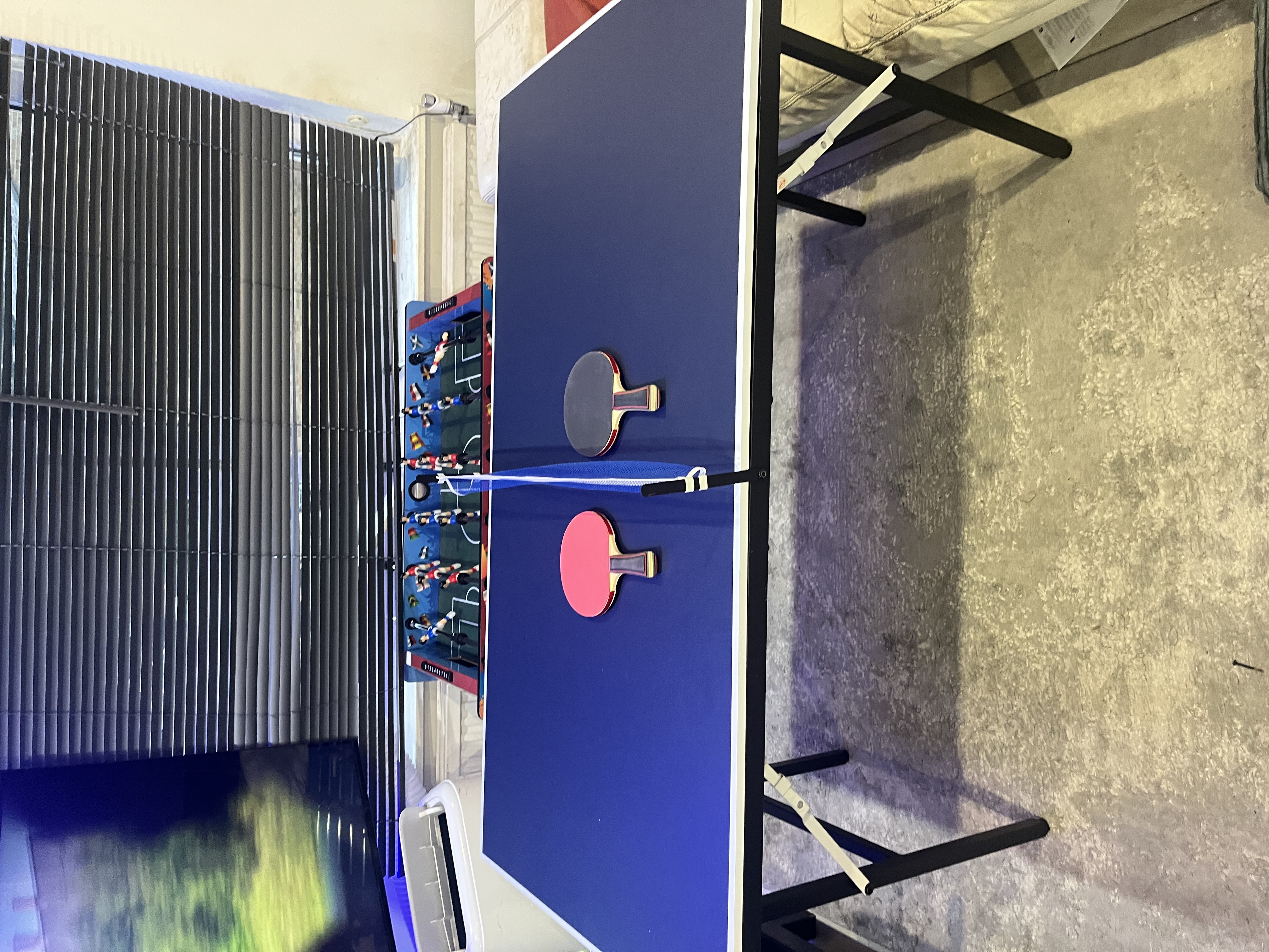 Table tennis table