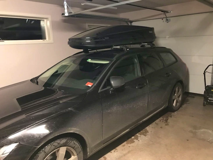 Thule touring alpin 700 - lastbågar volvo v60/v90