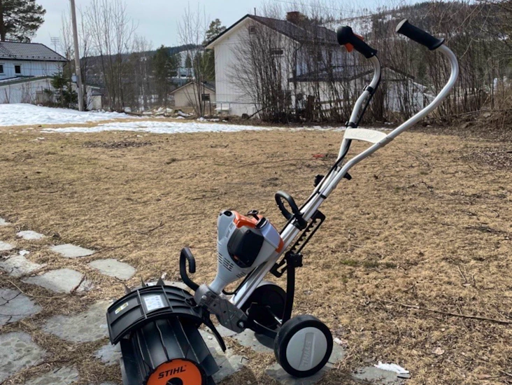 Sthil feiemaskin / mosefjærner