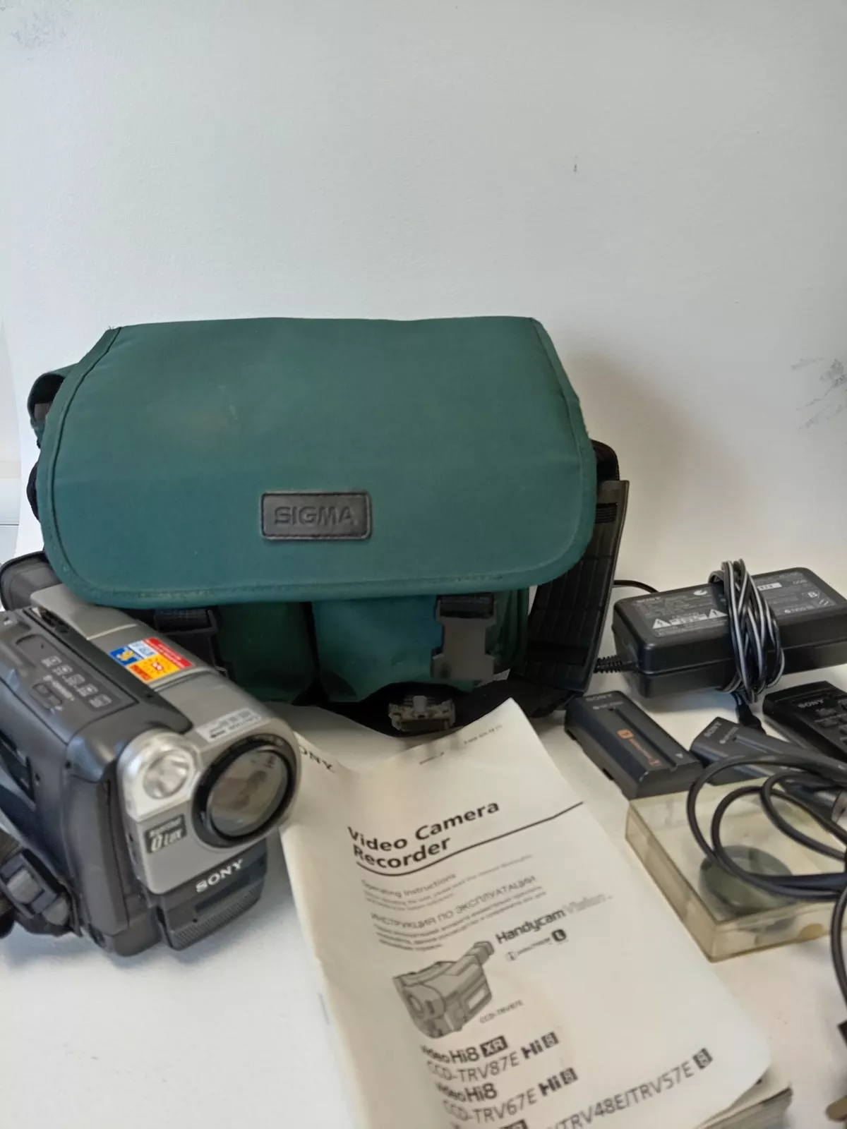 Sony ccd-trv67e video camera recorder 