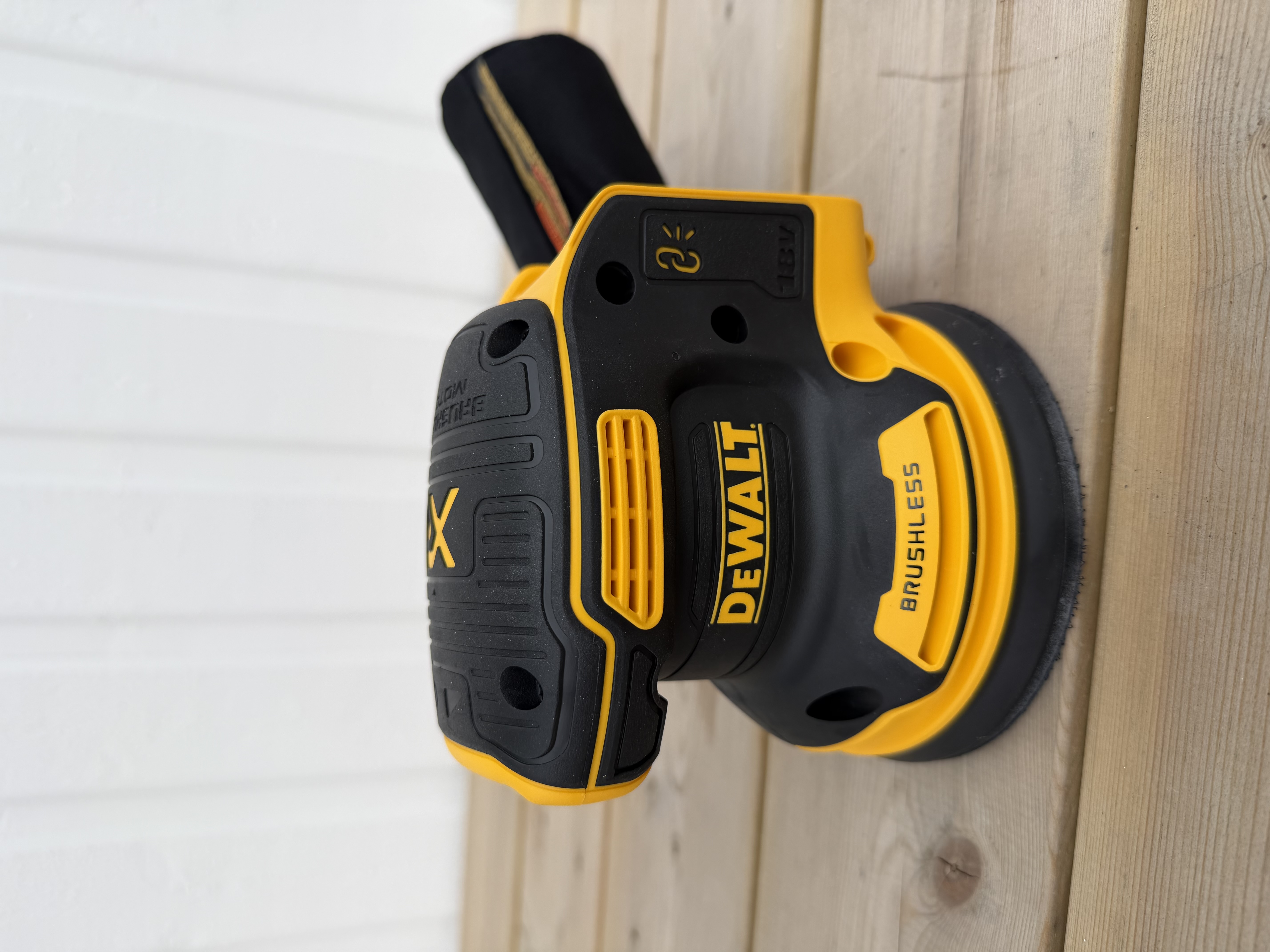 Dewalt eksentersliper - børsteløs