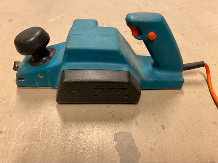 Elhyvel black&decker