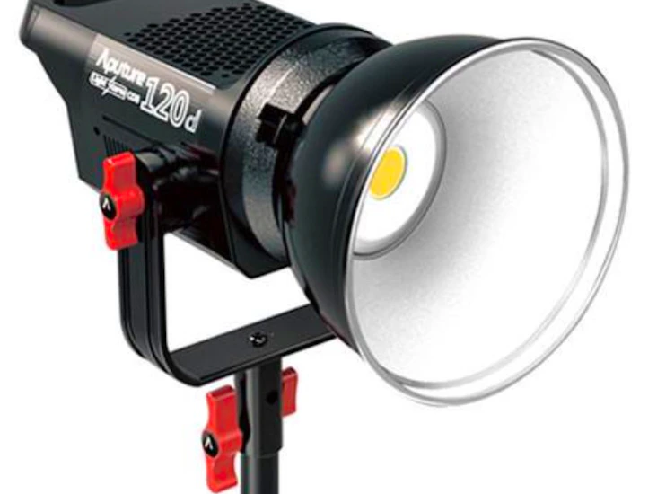 Led aputure 120d + lightdome