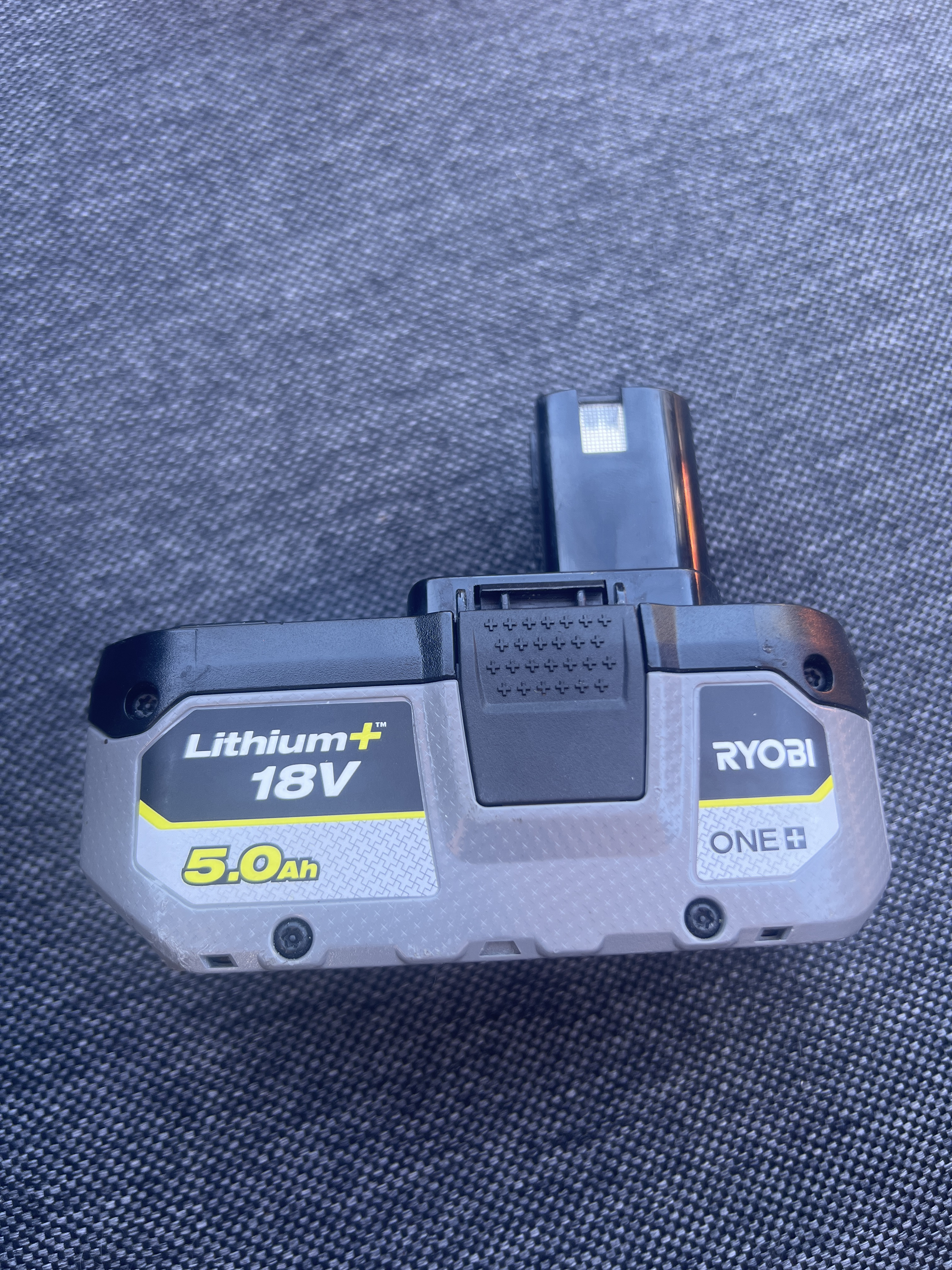 Ryobi  18v 5ah