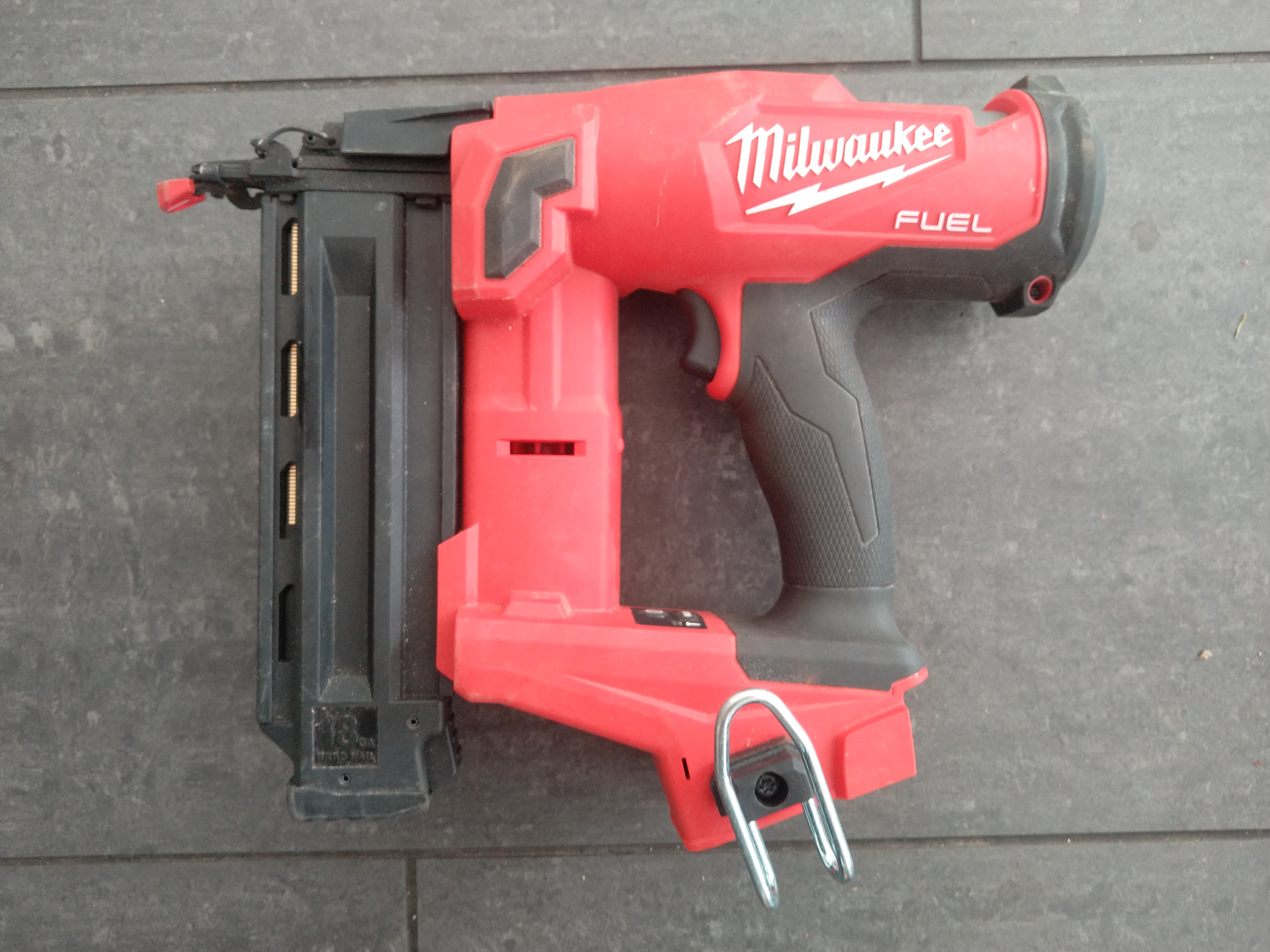 Milwaukee m18 fn18gs viimeistelynaulain