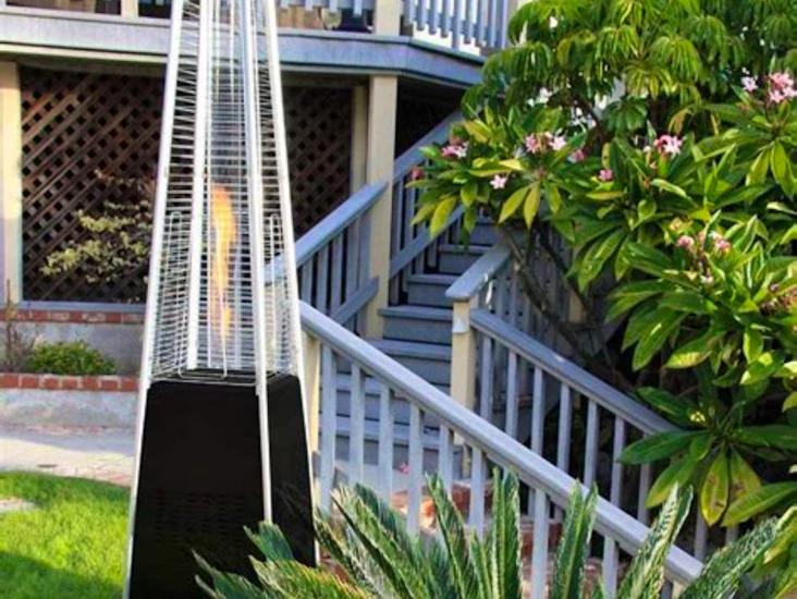 Terrasvärmare både vacker o värmande