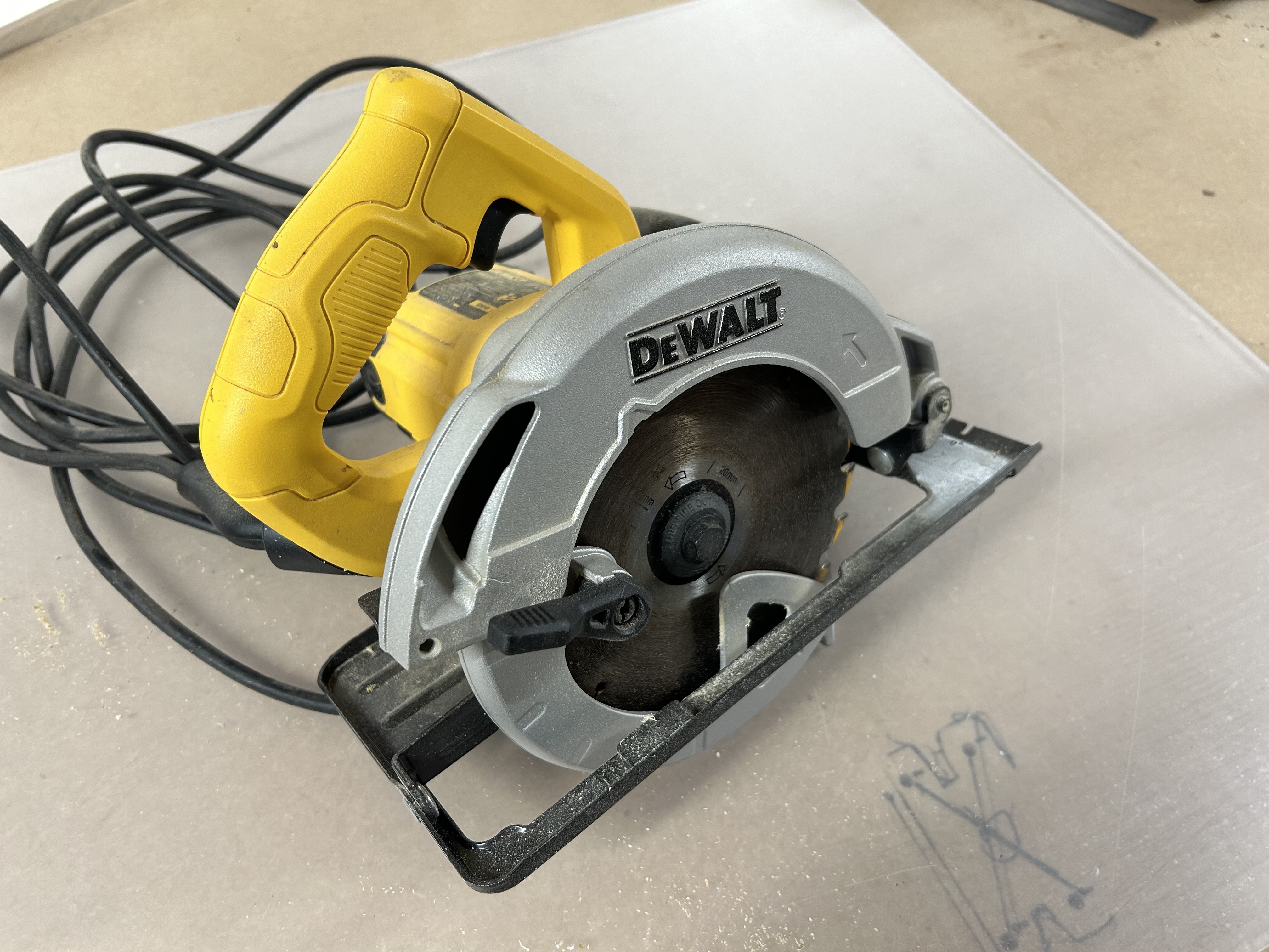 Dewalt sirkelsag