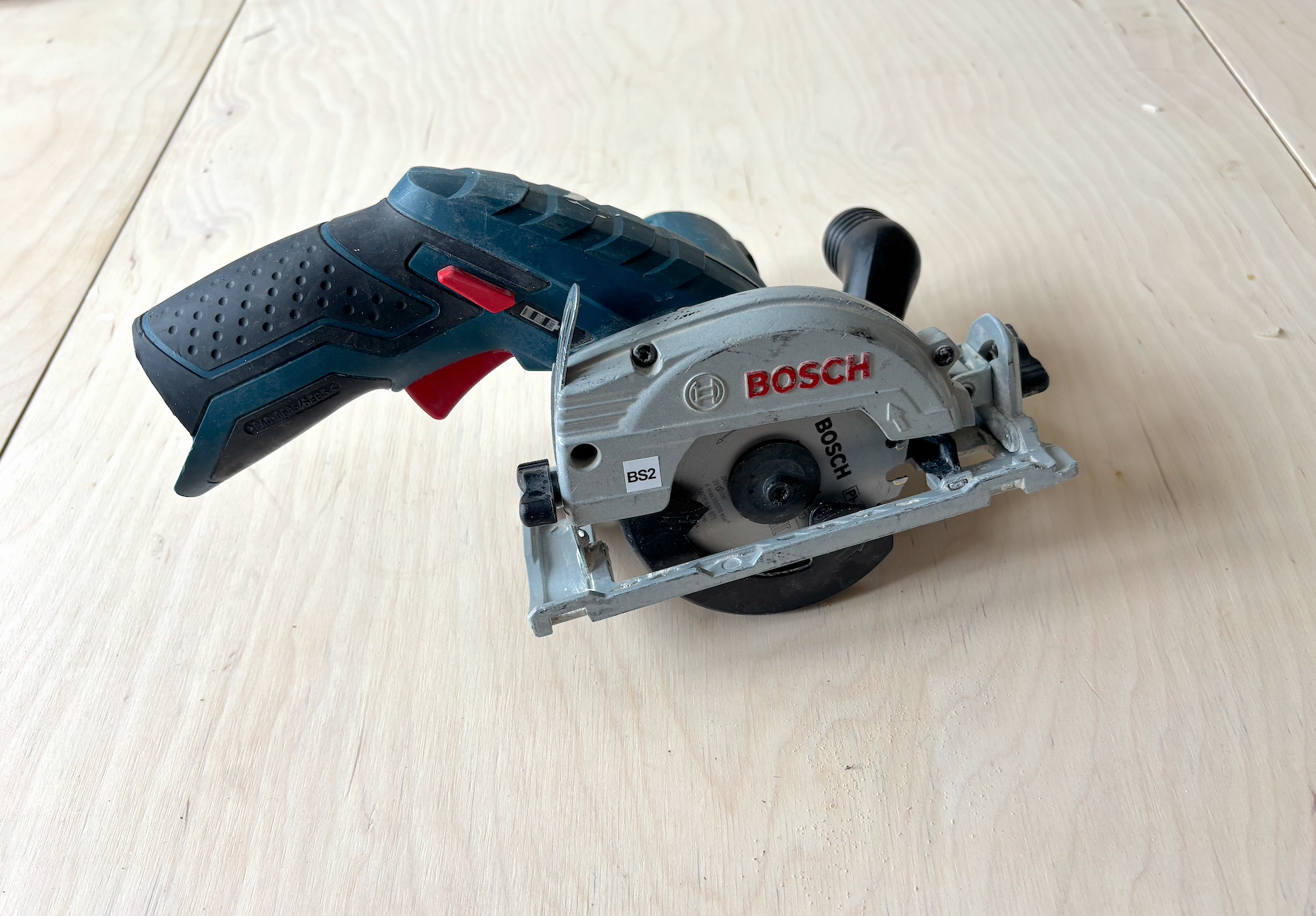 Mini cirkelsåg bosch professionell  12 v sladdlös