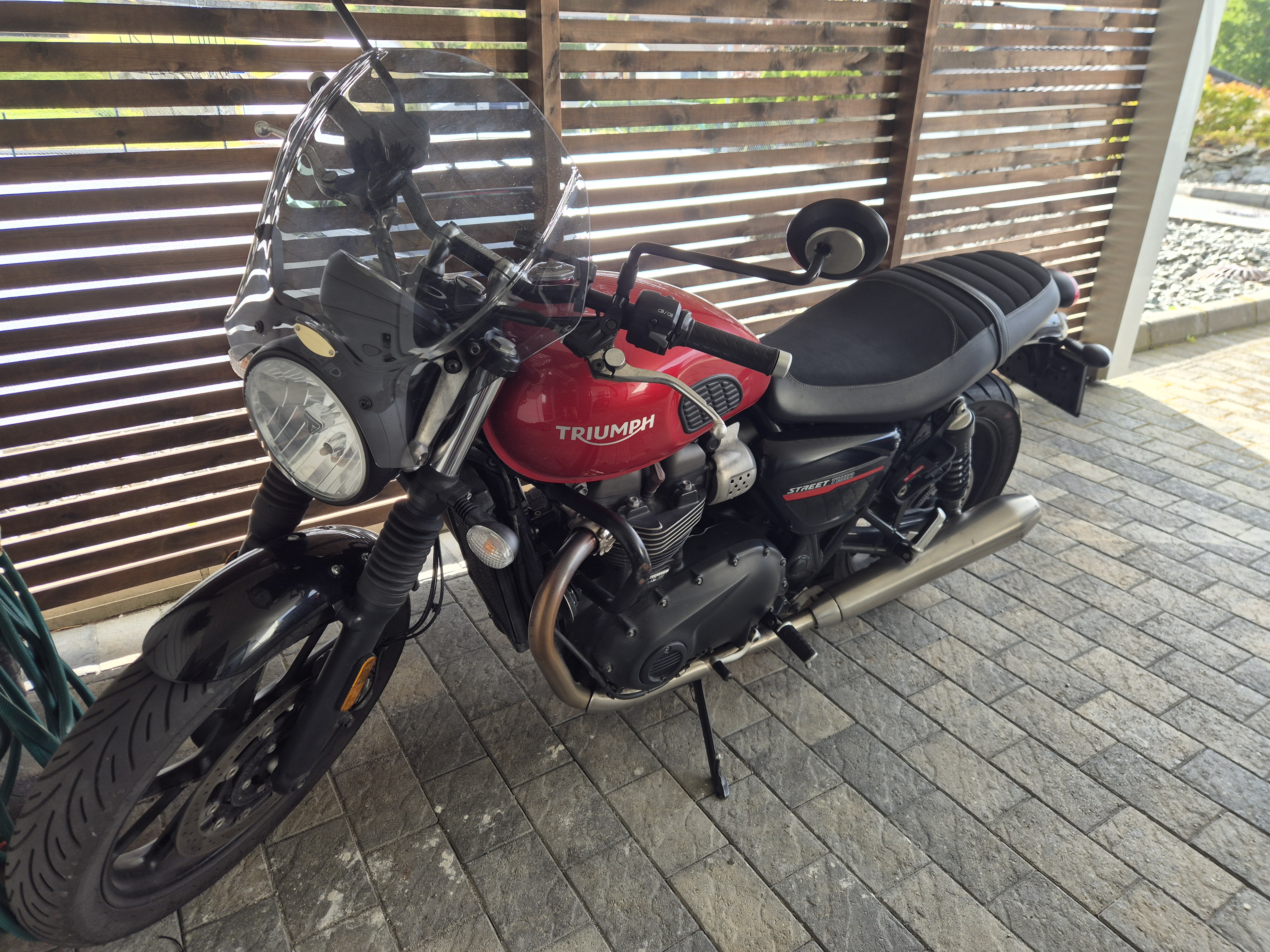 2020 triumph street twin 900 leies ut