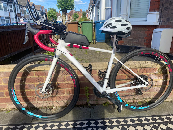 Women’s small road bike - cube axial brand great all-rounder & commuter bike