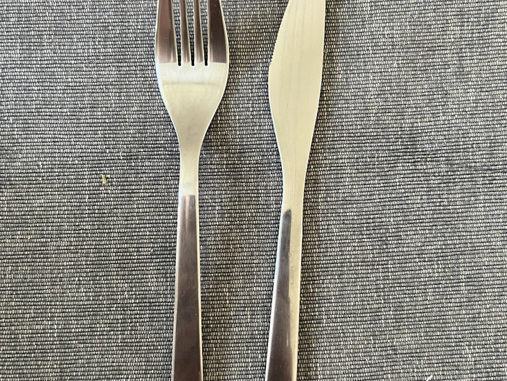 Haarukka-veitsisetti 20 kpl