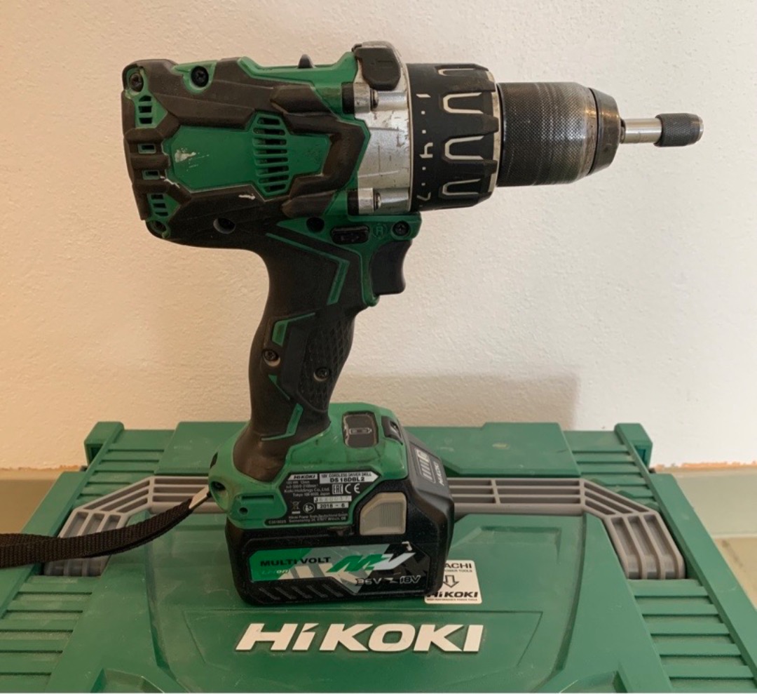 Kraftig hikoki batteridrill