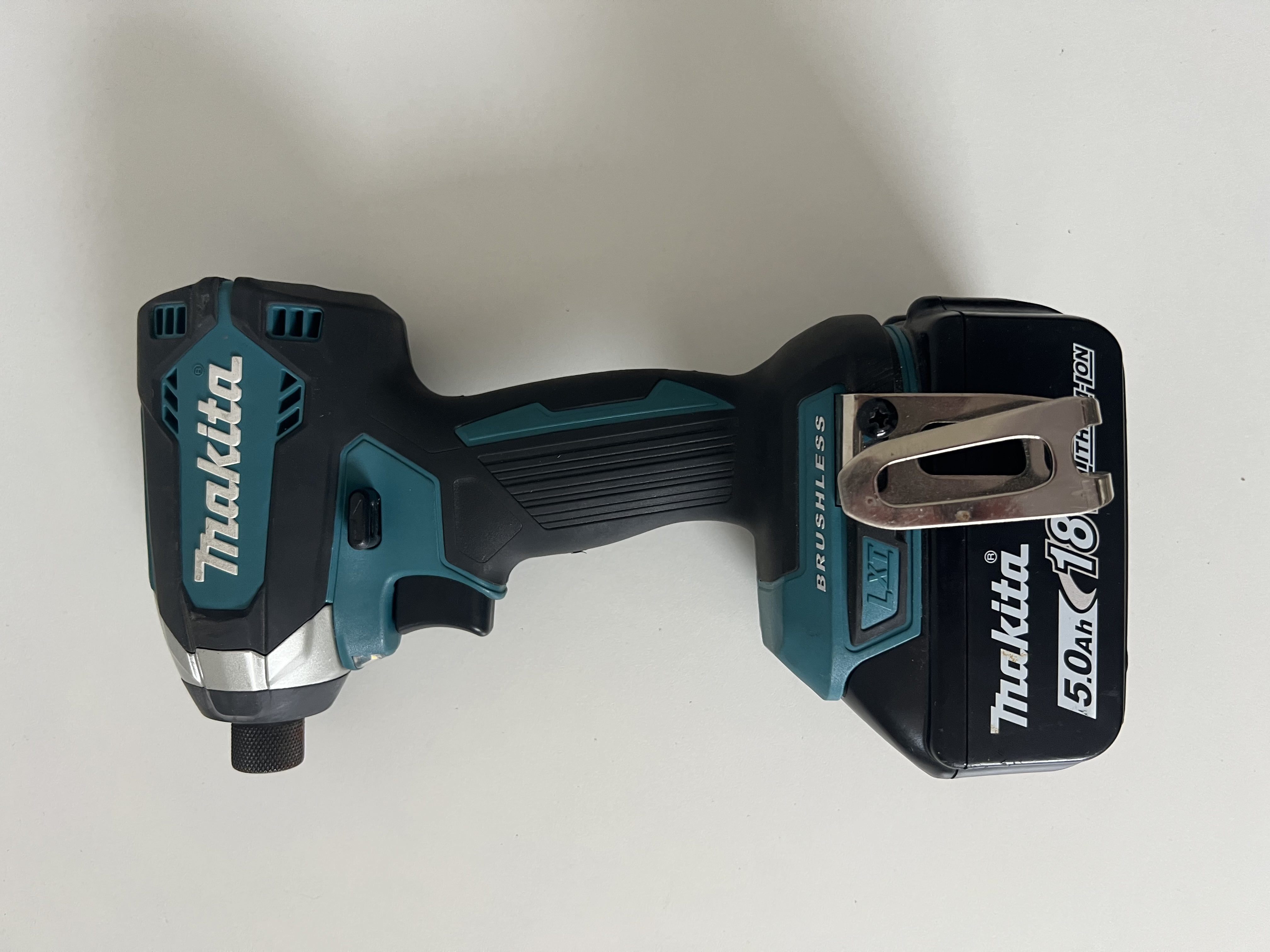 Makita 18v slagskruemaskine dtd153