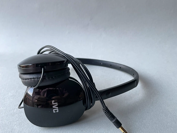 Jvc wired lightweight headphones