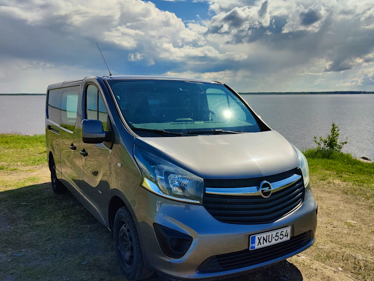 Vuokrataan pakettiauto