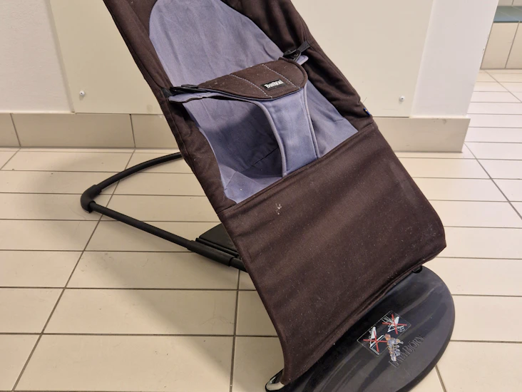 Babybjörn babysitter