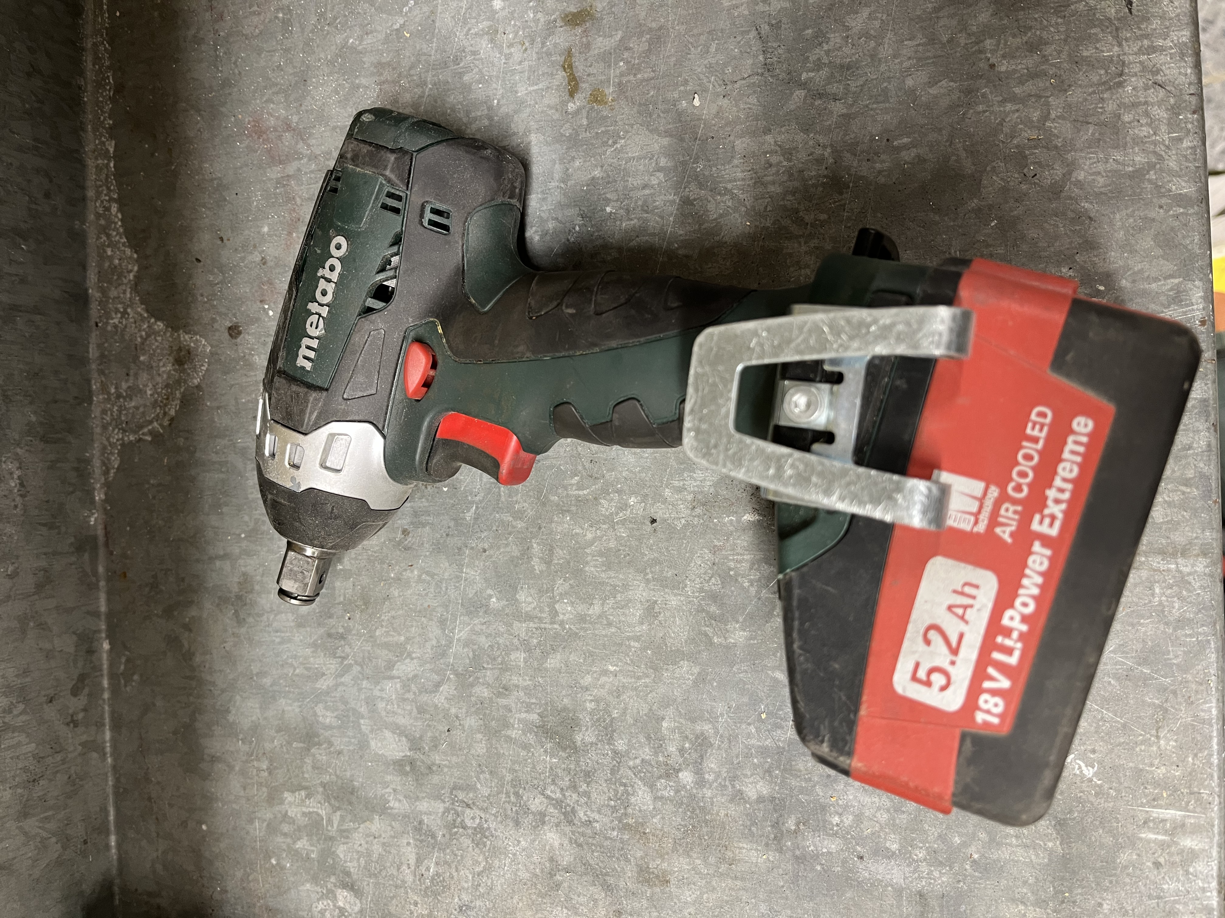 Batteridriven mutterdragare - metabo ssw 18 lt