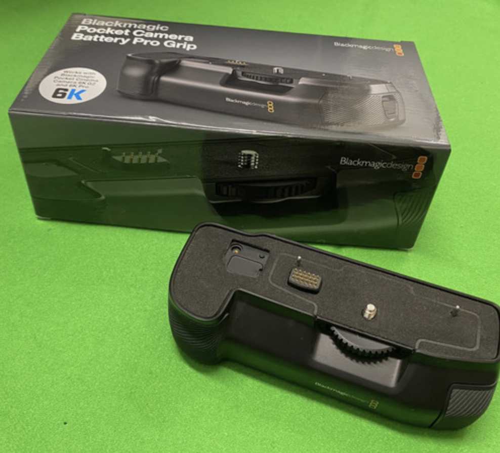Blackmagic pocket cinema camera 6k battery pro grip